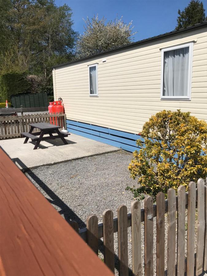 Pet Friendly Riverside Static Caravan Cheddar Exterior photo